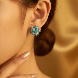 Turquoise colored floral cluster Stud Earrings! Gold plated!